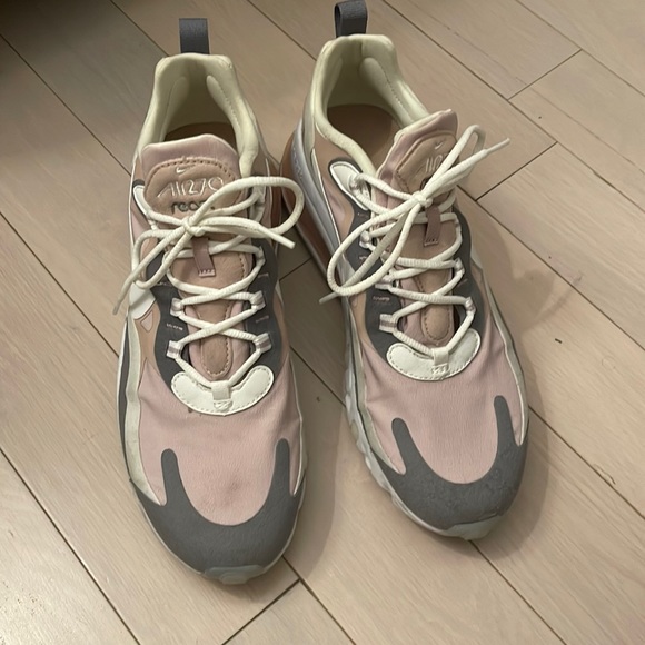 Nike Airmax 270 React size 9.5 - Picture 1 of 6